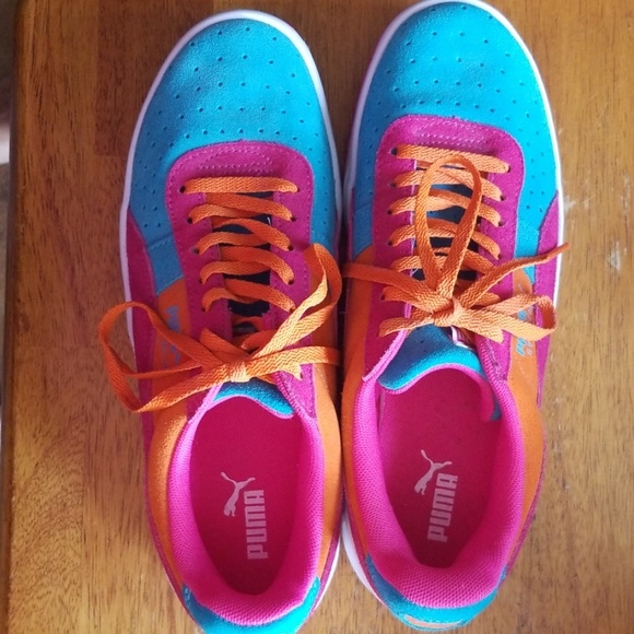 girls puma tennis shoes